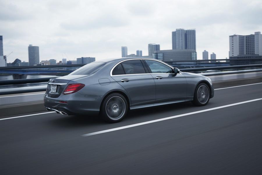  Mercedes-Benz E300 AMG Line (W213) 2016 года  (JP) (фото 6 из 14)
